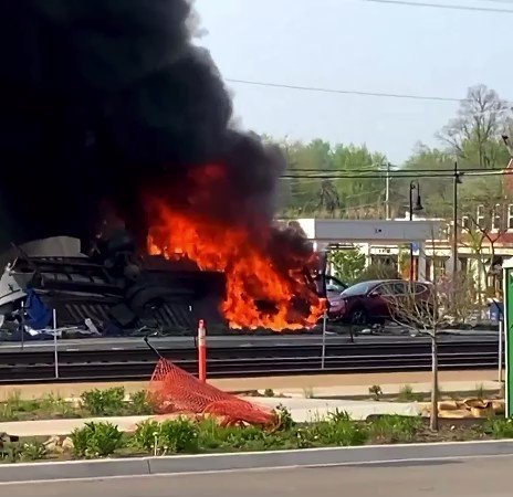 Flames after Metra train hits semi-truck in Clarendon Hills