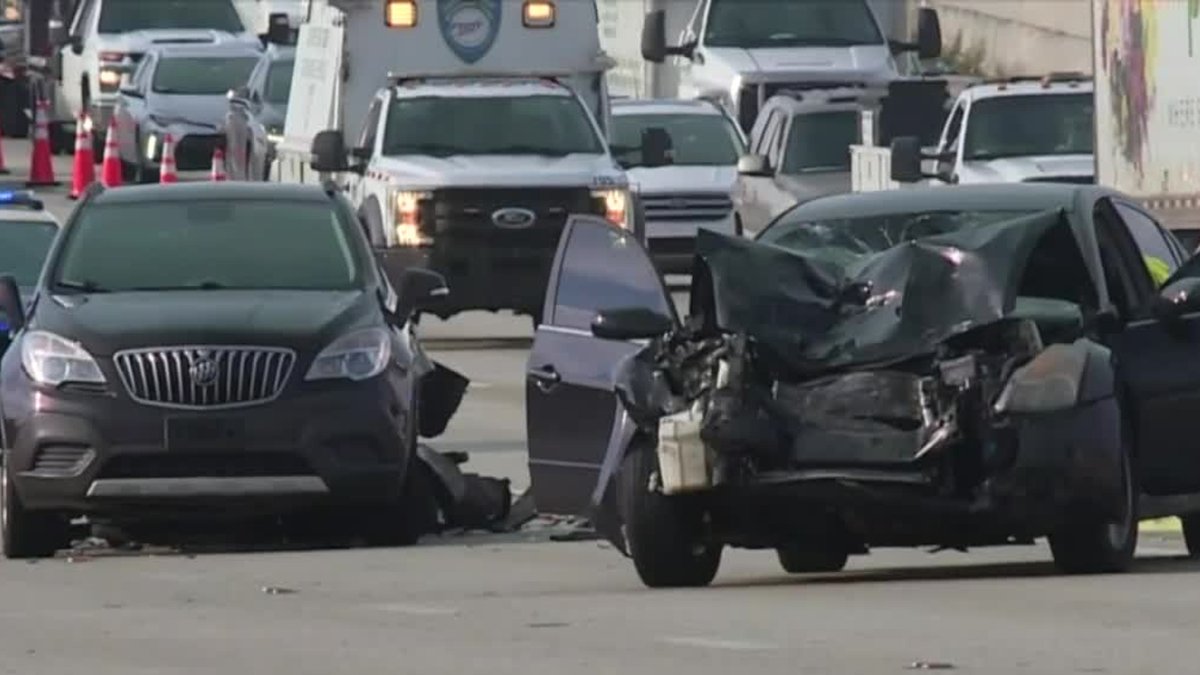 Woman hit, killed on Interstate 95 in Delray Beach after car runs out of gas