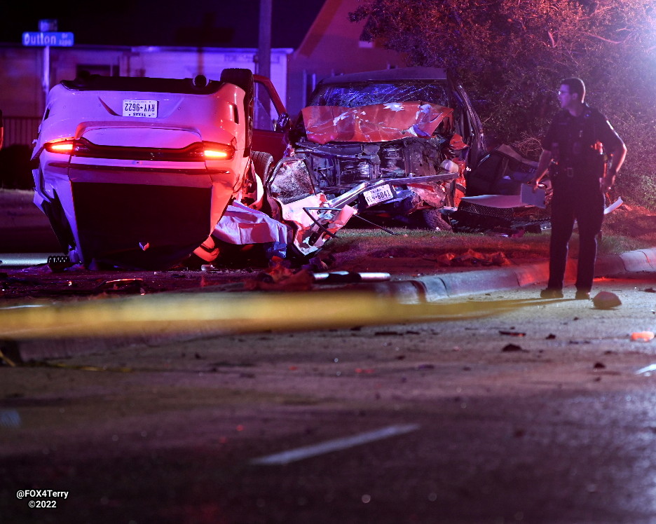 A man fleeing police crashes into 2 other vehicles. The suspect is critically injured, two  men and a child are also injured. This along S Westmoreland Rd in OakCliff.