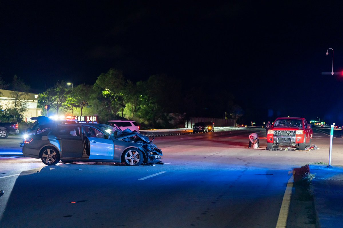 Multiple injuries reported after crash on Collier Blvd in Naples.
