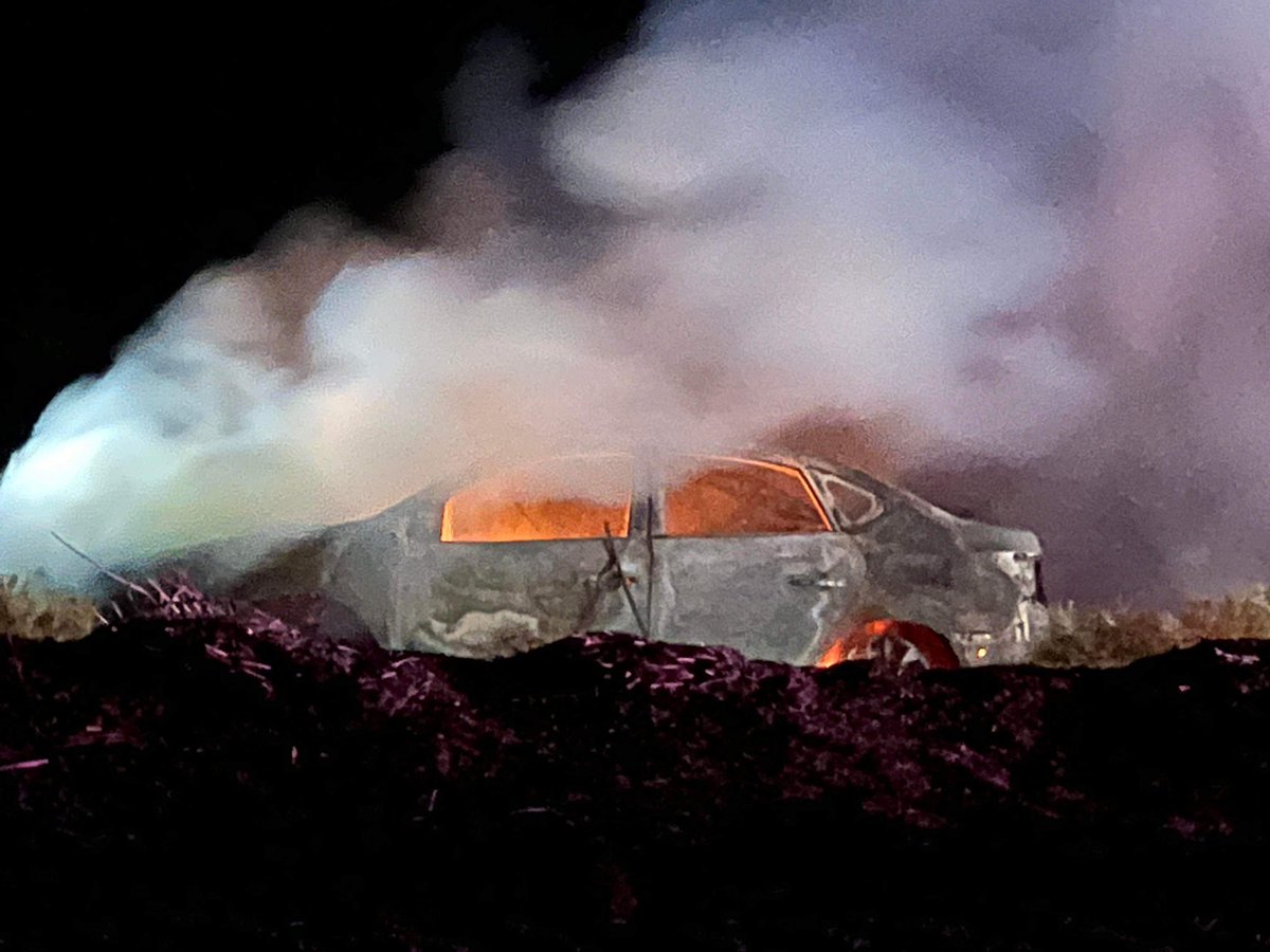 Lancaster,ca: Vehicle Fire 50th St East & Ave G-8.