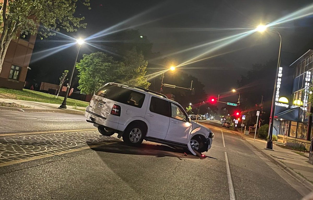 This vehicle sat abandoned at 34th and Penn Ave N for well over an hour overnight. Submitted:  Called 911 at 2:07. Couple squads road passed and did nothing lol. At 3:07 a.m., it was still there.