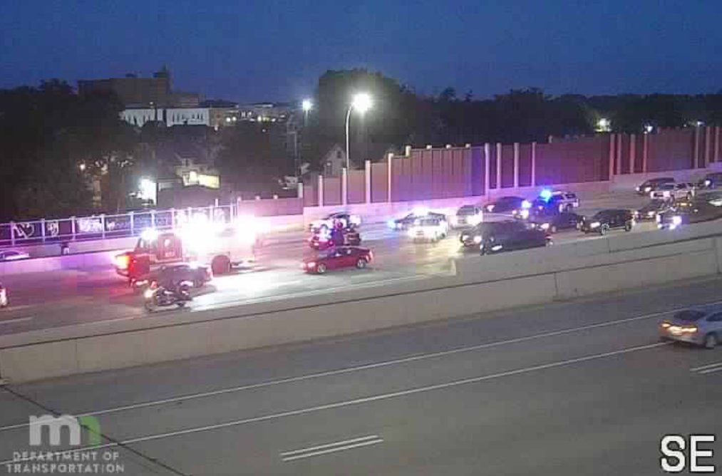 MINNEAPOLIS: Northbound I-35W and 28th St. S. - Emergency crews are on scene of a crash with a total of six patients reported. One victim suffered a serious cut to the leg while the remaining five have minor injuries including cuts and lacerations.