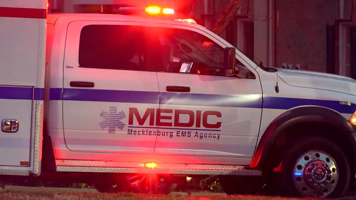 One injured in NW Charlotte school bus crash