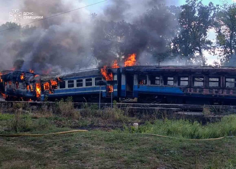 10 people wounded as result of Russian strike at the passenger train in Sumy region
